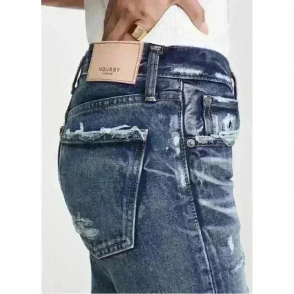 Moussy Kelly Tapered Distressed Skinny Jean in Dark Wash Size 26 - Picture 8 of 13